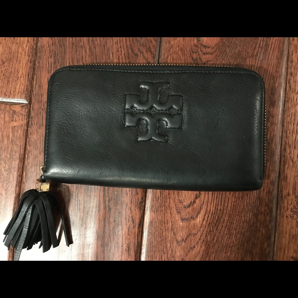 TORY BURCH Thea Tassel Wallet Black Leather